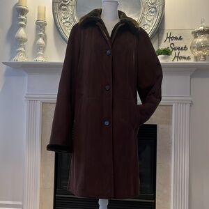 Gallery Faux-Suede faux fur warm lined coat size small brown